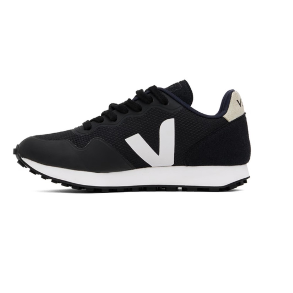 [VEJA] EUC Womnes SDU B Mesh- Black/White